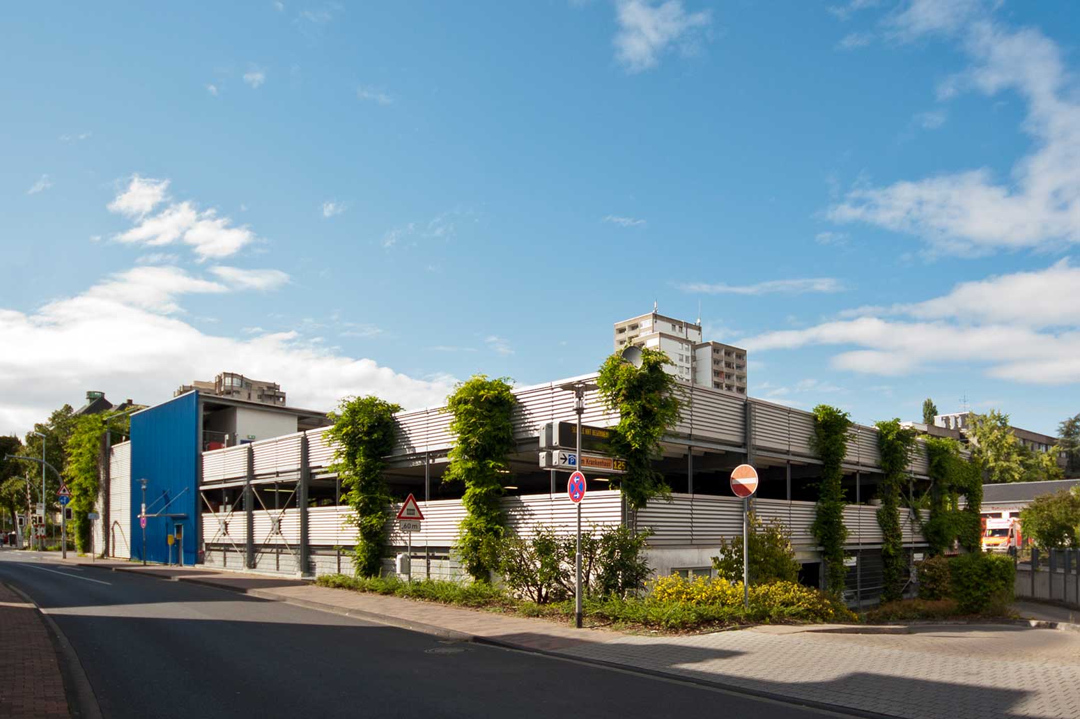 Außenansicht Parkhaus am Krankenhaus