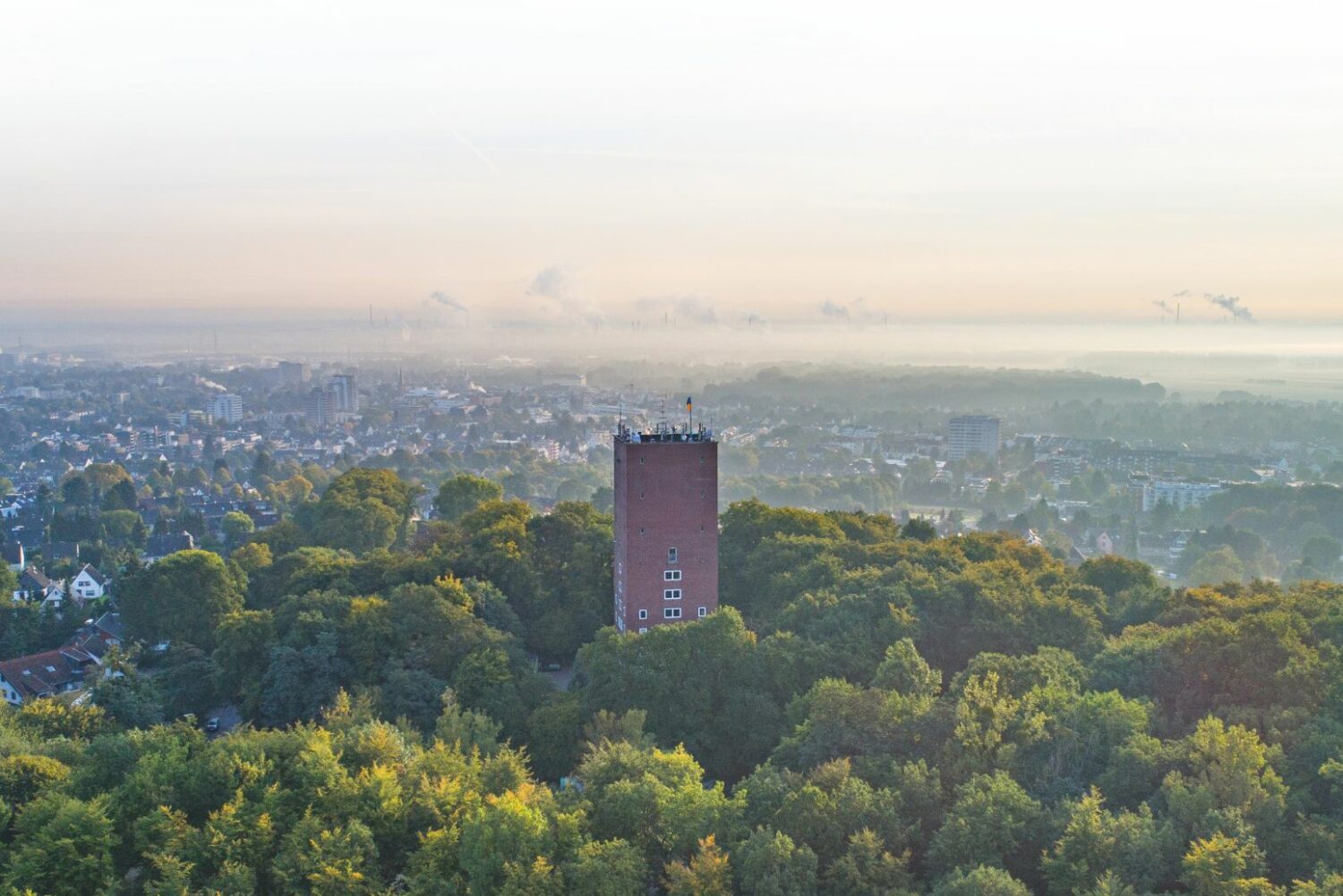 Luftaufnahme des Wasserturm Brühl